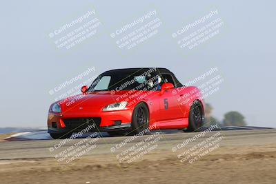 media/Oct-19-2025-Speed Ventures (Sun) [[a6e7fe67be]]/Purple/Session 1 (Grapevine)/